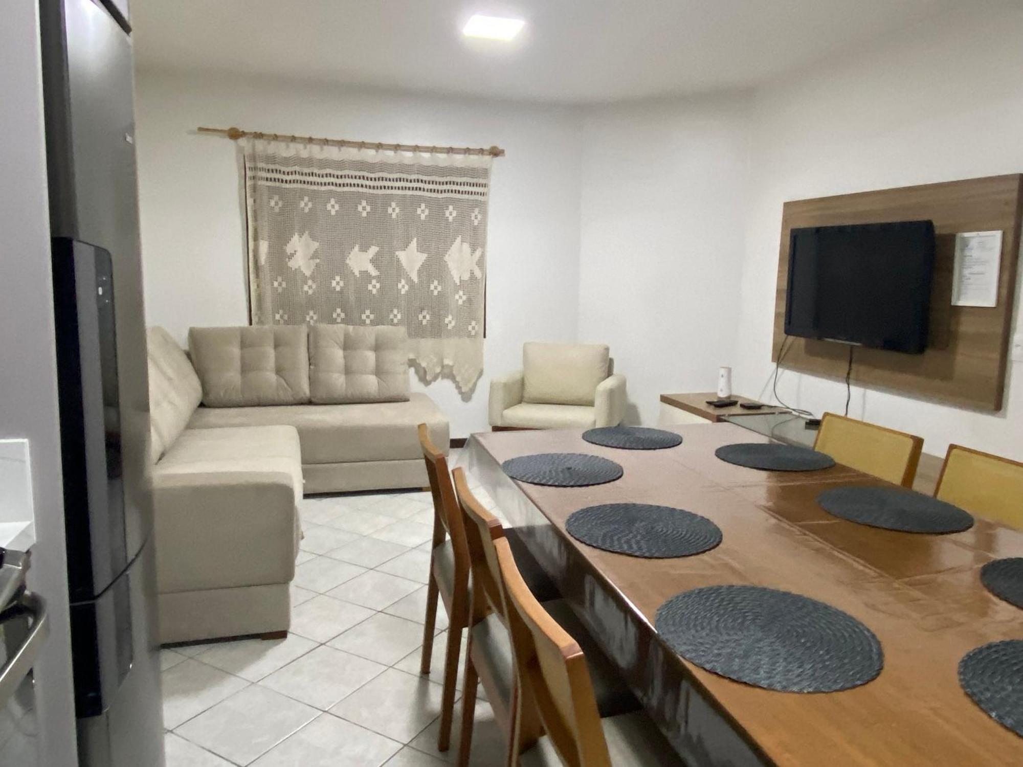 Casa Em Bombinhas Almeida E Moraes Perto Da Praia Bagian luar foto
